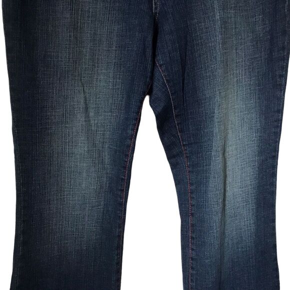 Southpole Jeans Size 18 Mid Rise Medium Wash Embroidered Pockets Red Stitching - Picture 5 of 13